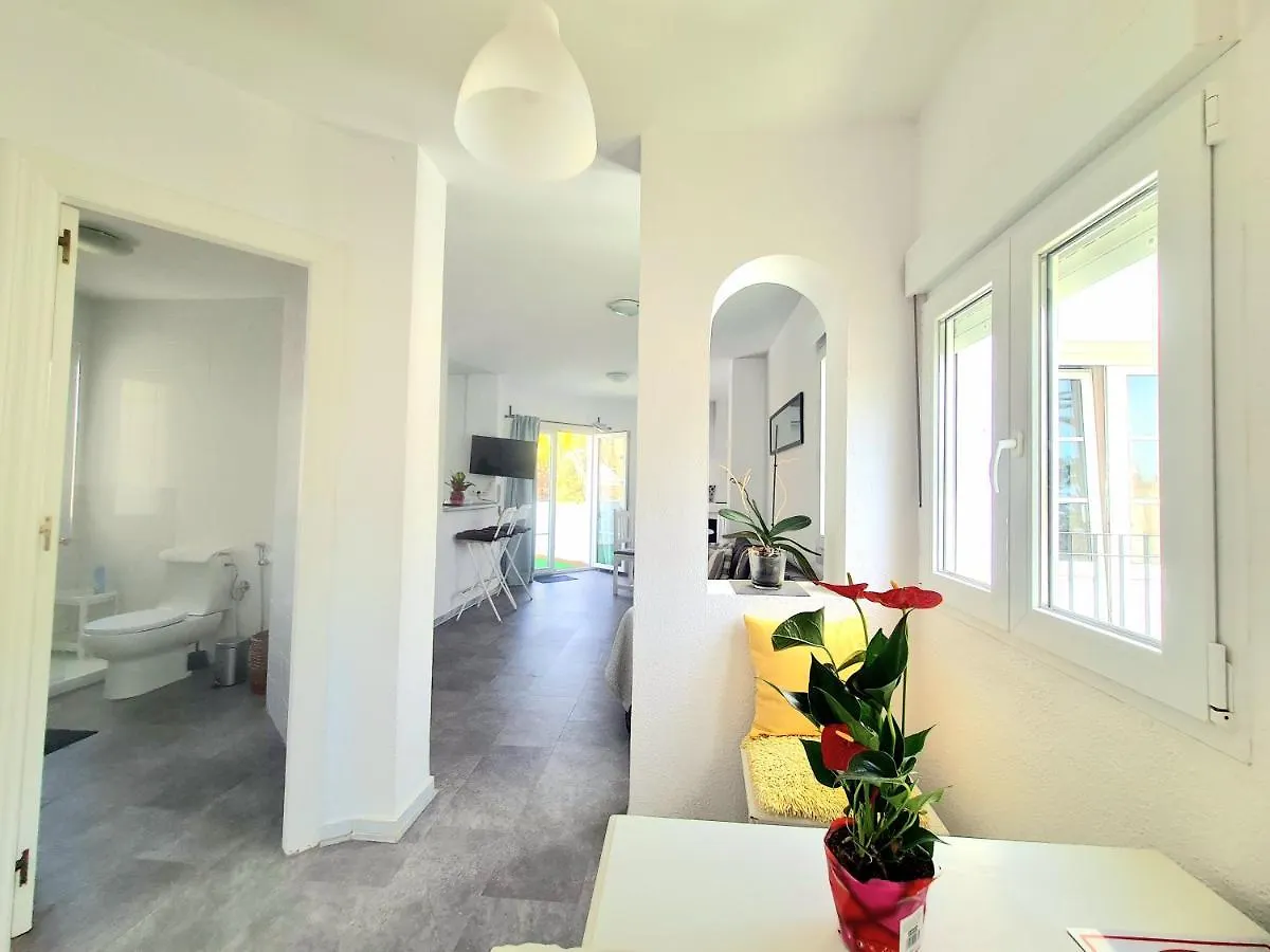 Apartamento Con Vistas Al Campo De Golf Y Piscina Apartment Fuengirola Spain