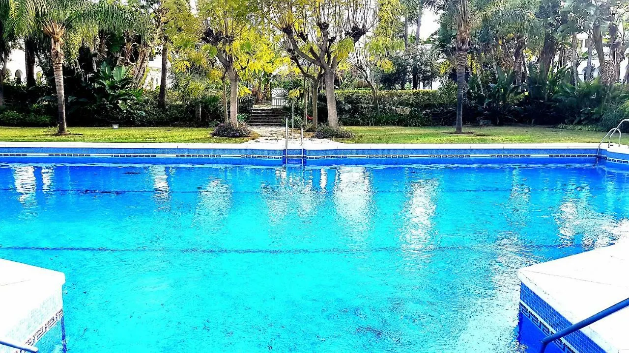 Apartamento Con Vistas Al Campo De Golf Y Piscina Apartment Fuengirola Spain